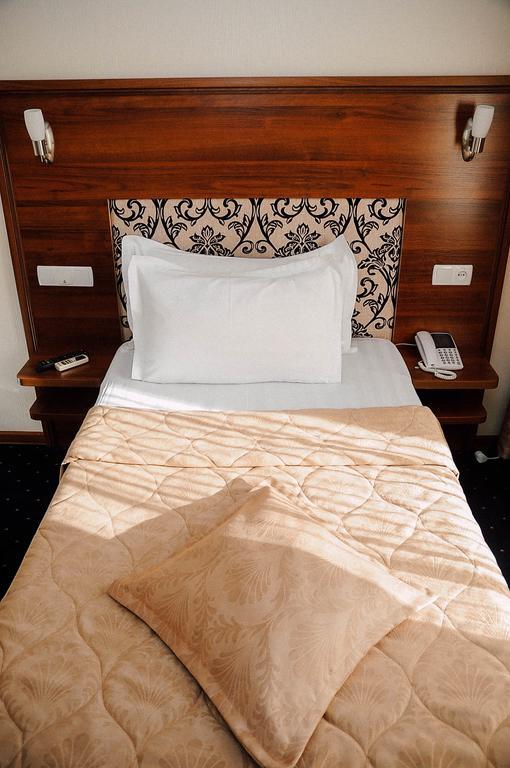 شيمكنت Dostyk Hotel المظهر الخارجي الصورة