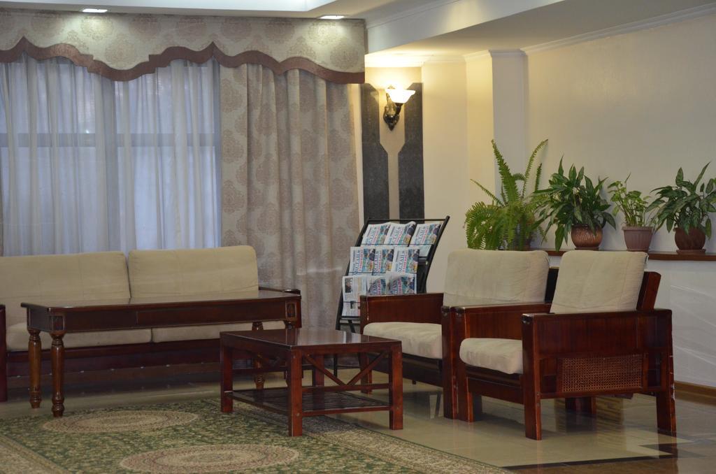 شيمكنت Dostyk Hotel المظهر الخارجي الصورة
