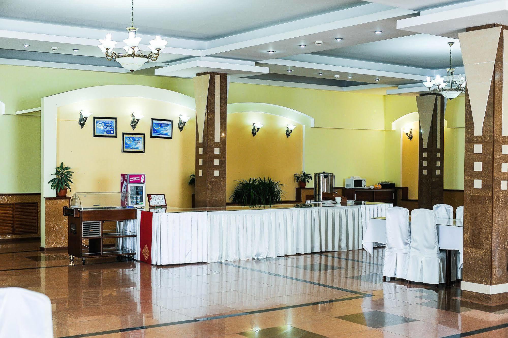 شيمكنت Dostyk Hotel المظهر الخارجي الصورة