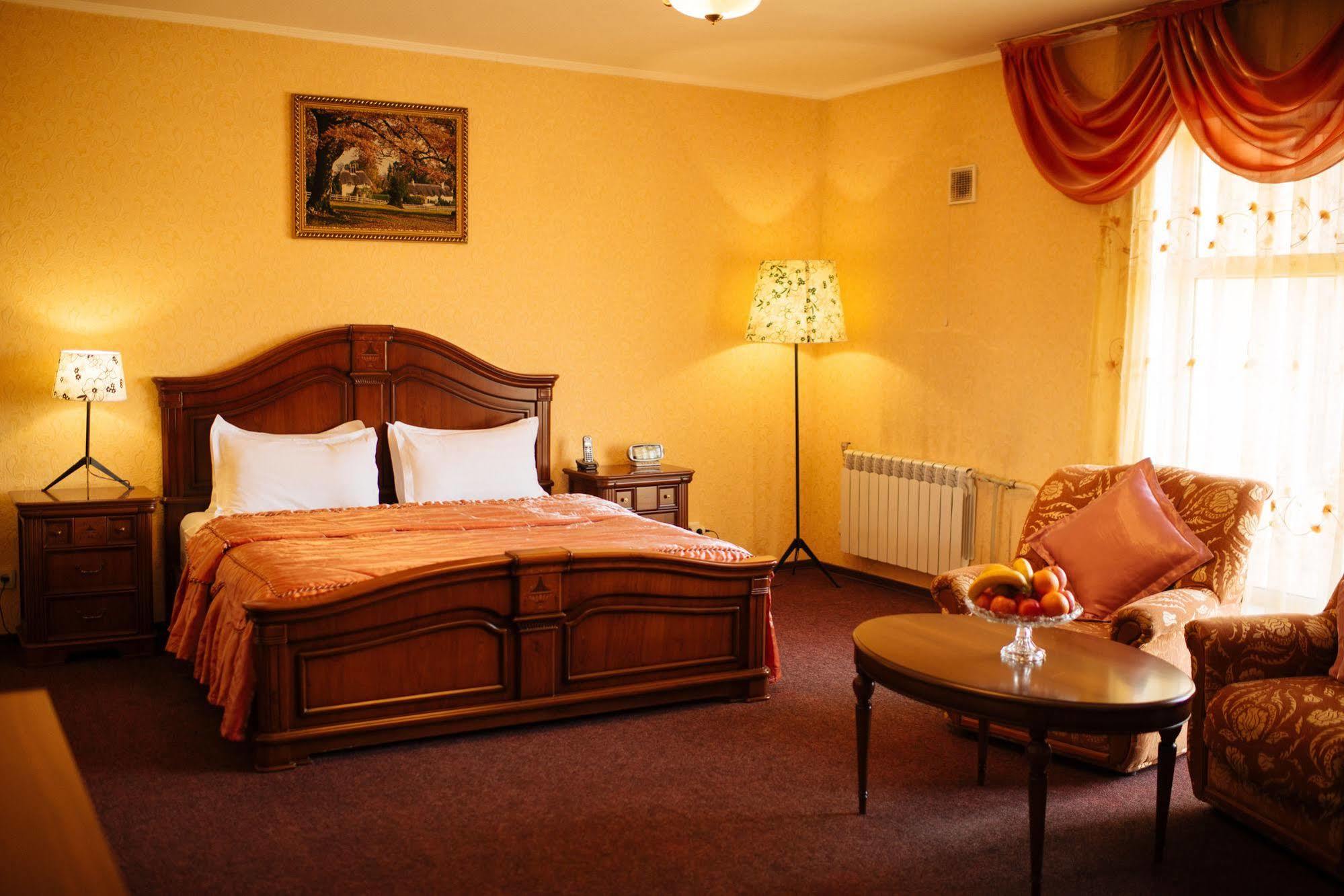شيمكنت Dostyk Hotel المظهر الخارجي الصورة